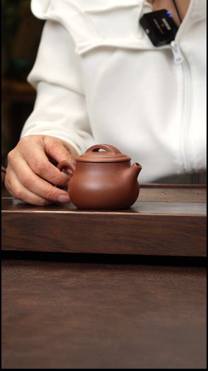 茶壶紫砂底槽清小过桥汉瓦130cc左右