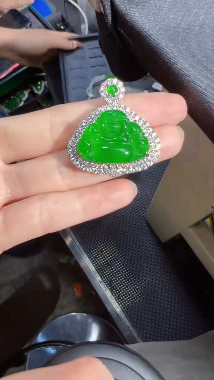 【闪购商品】定制翡翠未镶嵌佛公1