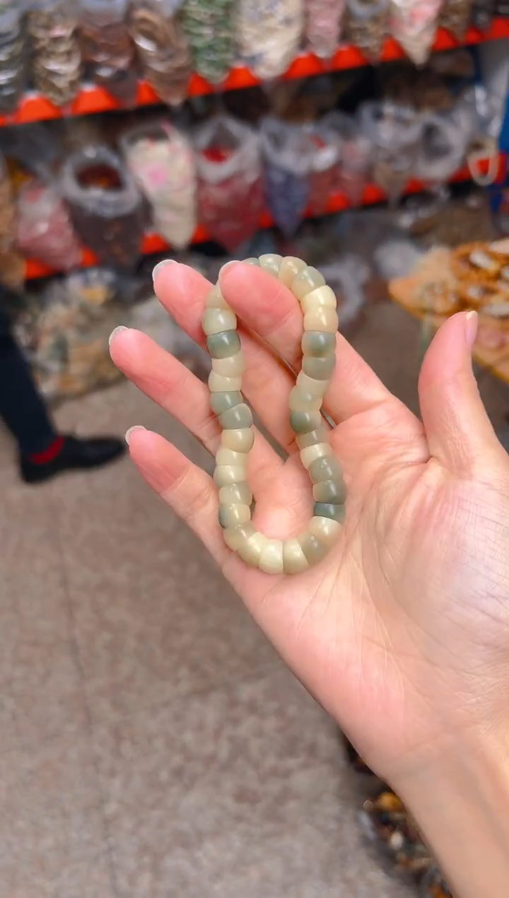 吊坠菩提根/象牙果绿色飘花小肠