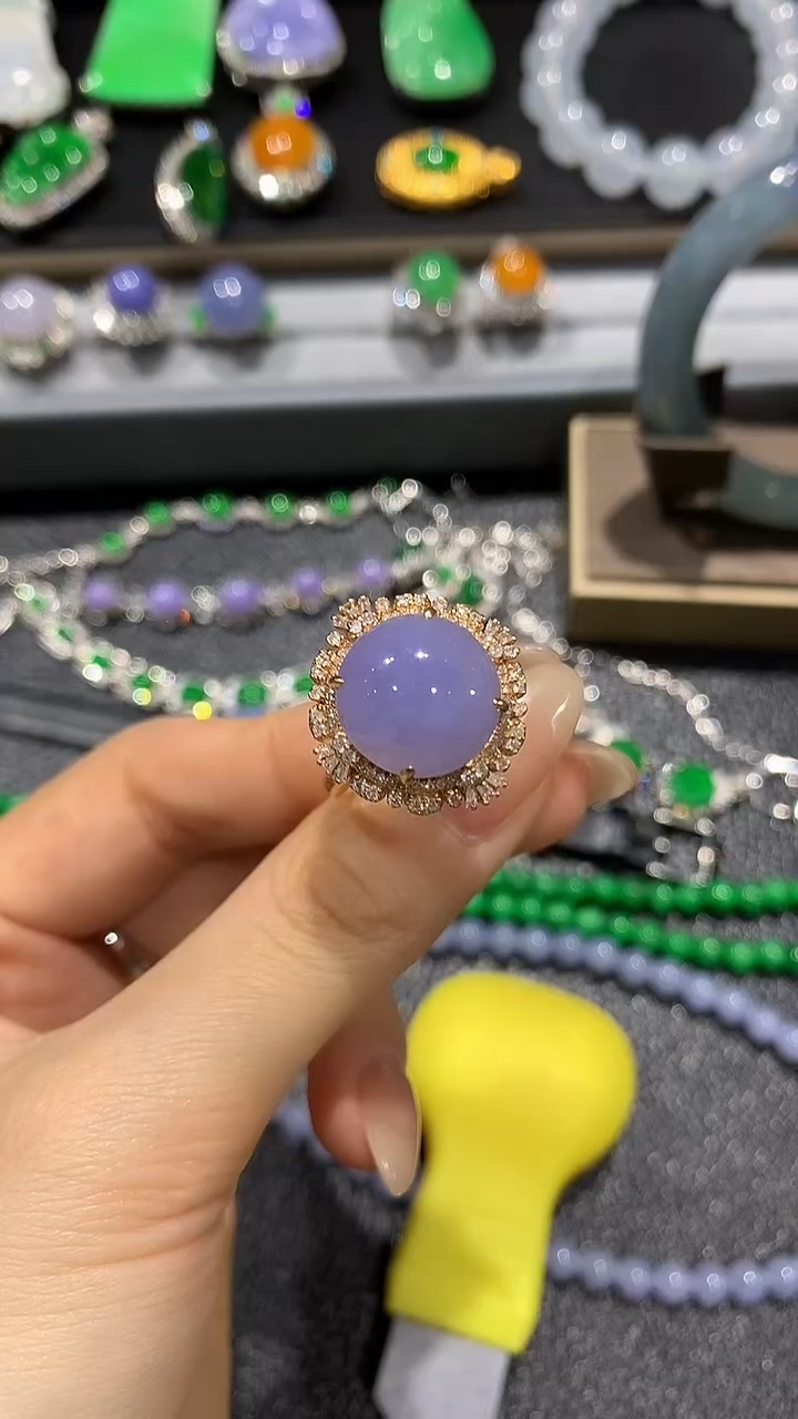 【闪购商品】翡翠戒指18K金镶嵌35团购