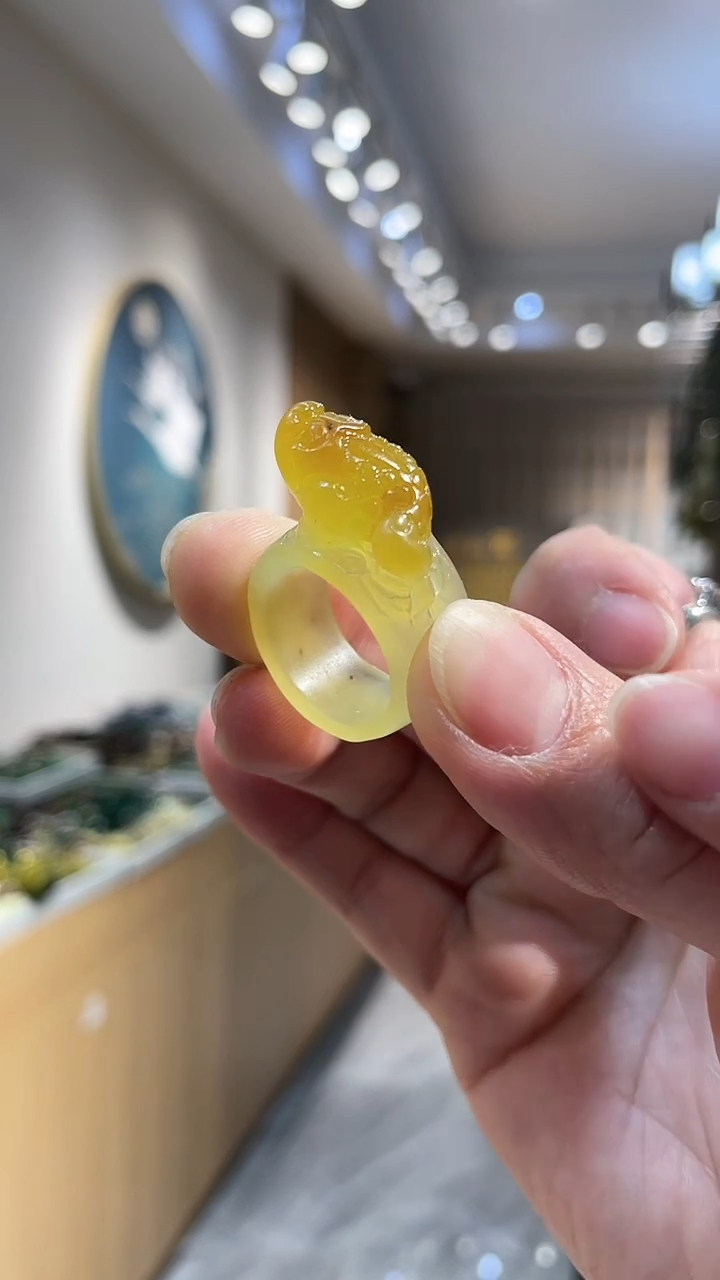 【闪购商品】岫玉颈饰未镶嵌戒指