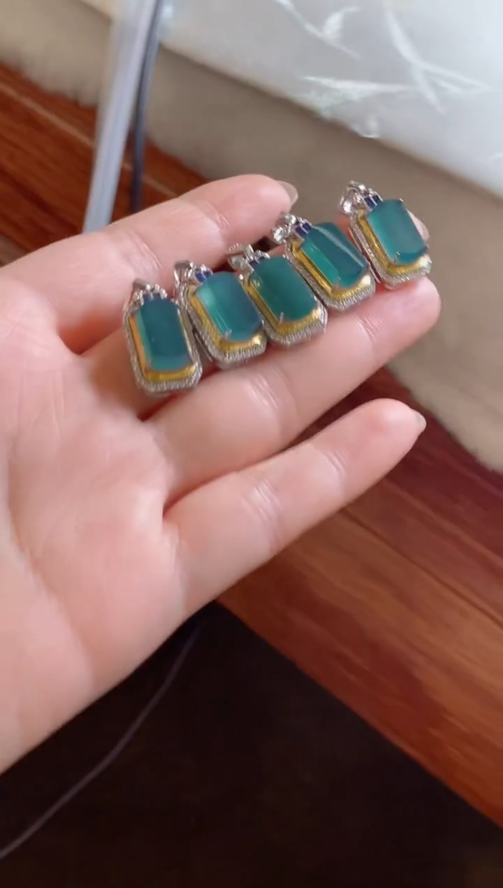 颈饰银S925镶嵌翡翠Y9吊坠（多样性发其一）