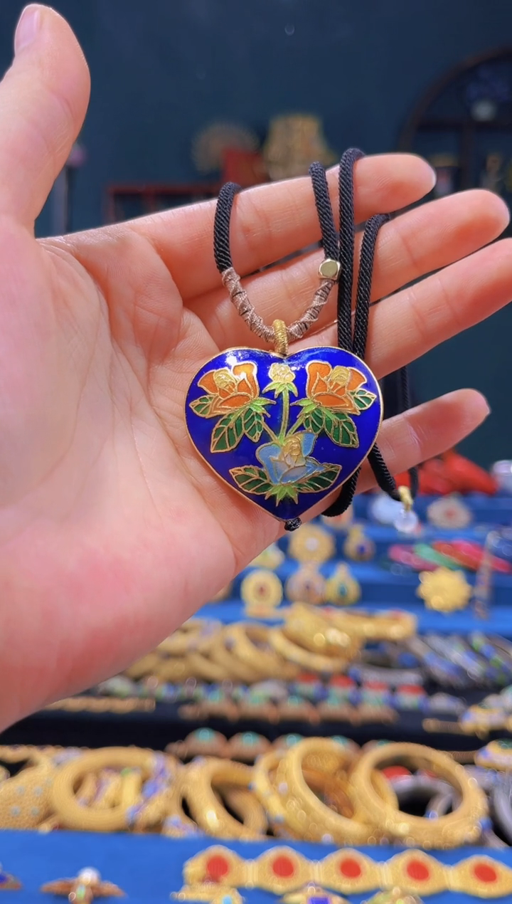 【闪购商品】非遗绝技 景泰蓝心形吊坠 宝蓝