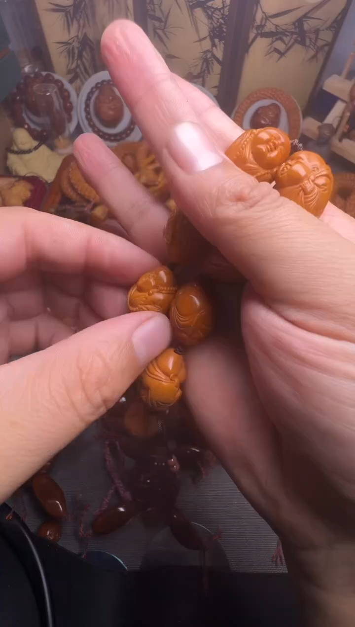 手串橄榄核丽*弥勒一条