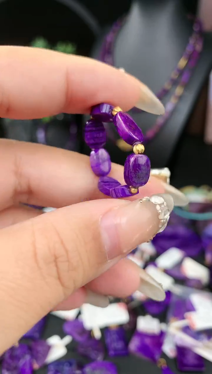 【闪购商品】苏纪石（舒俱来）戒指18K金镶嵌.