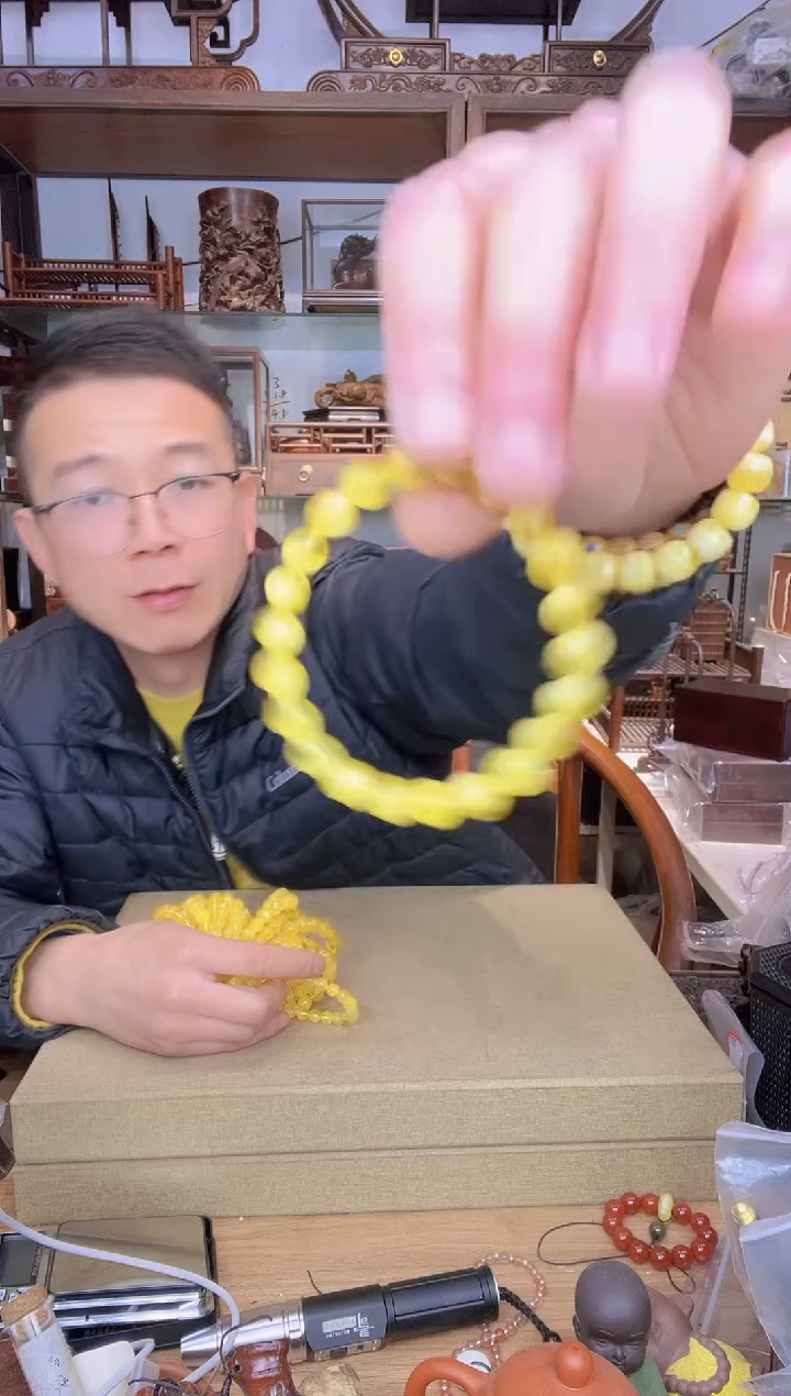 【闪购商品】乌木类书架033金绞蜜0.8+单圈手串