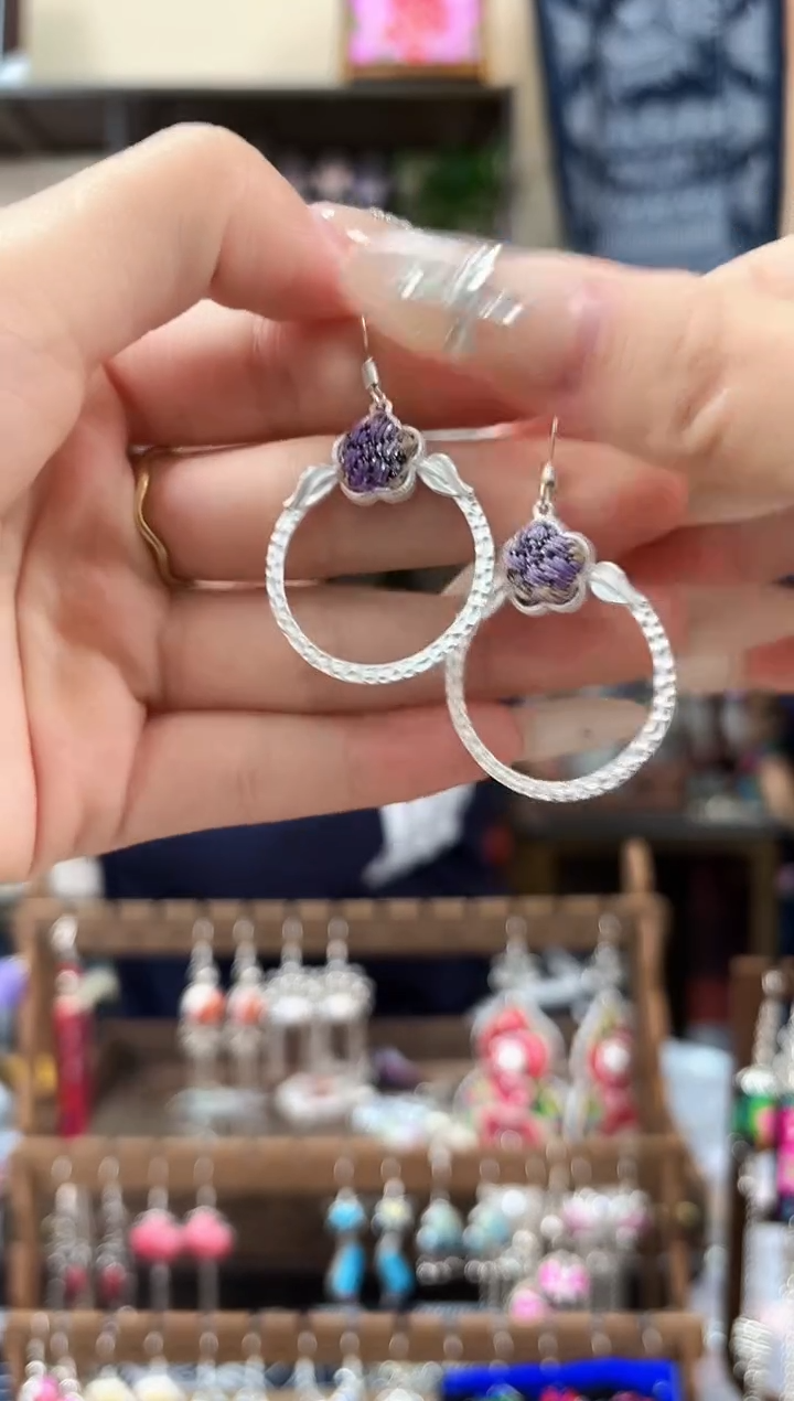 织绣民族风非遗老绣饰品722