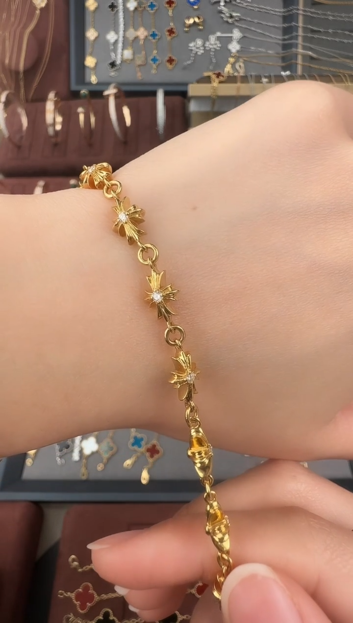 【闪购商品】钻石手链22K金镶嵌十字架手链【20克上】