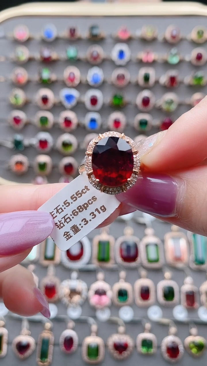 18K金镶嵌戒指碧玺5.55克拉