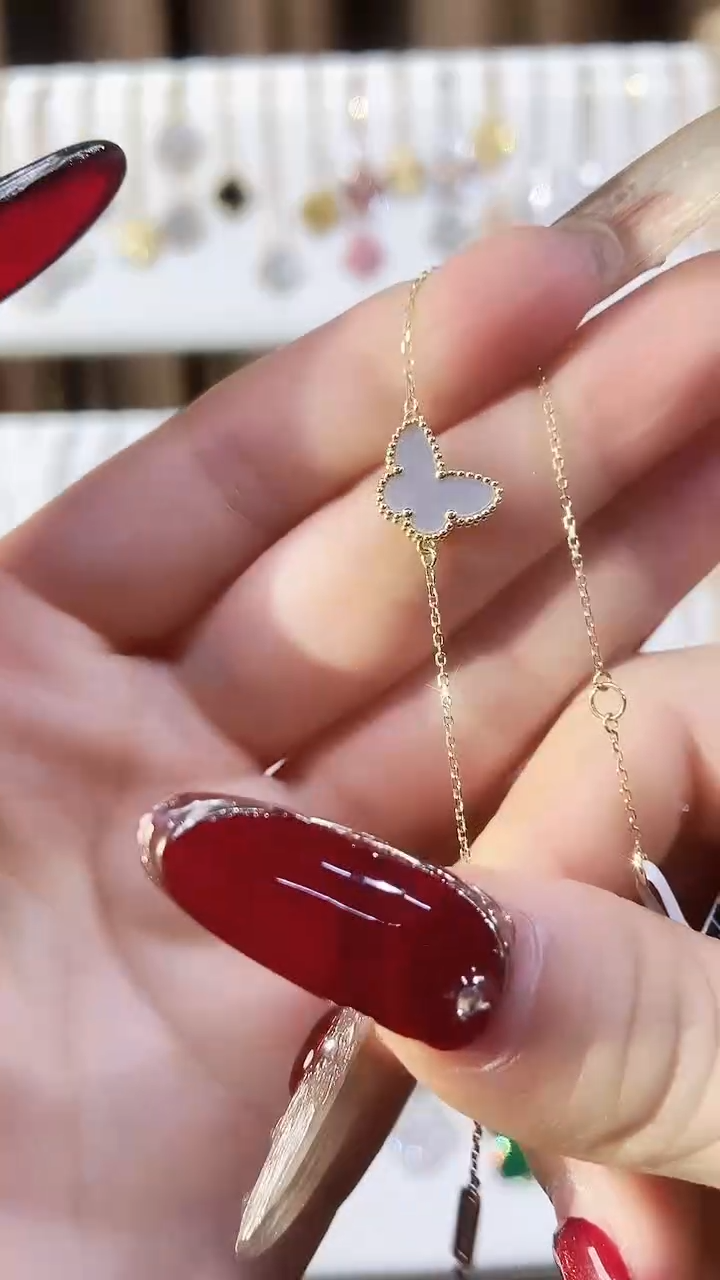 【闪购商品】贝壳（贝母）手链18K金镶嵌贝母K黄