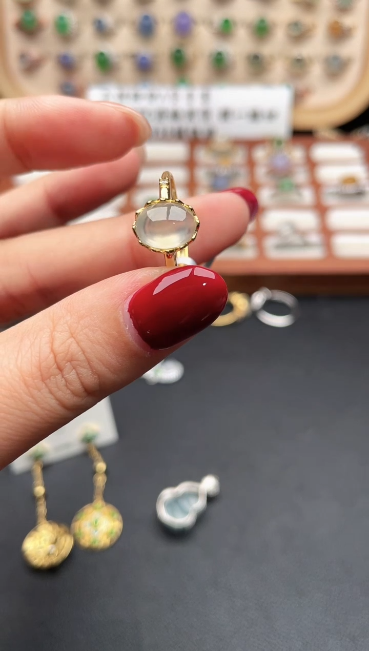 银S925镶嵌戒指翡翠一物一证一礼盒