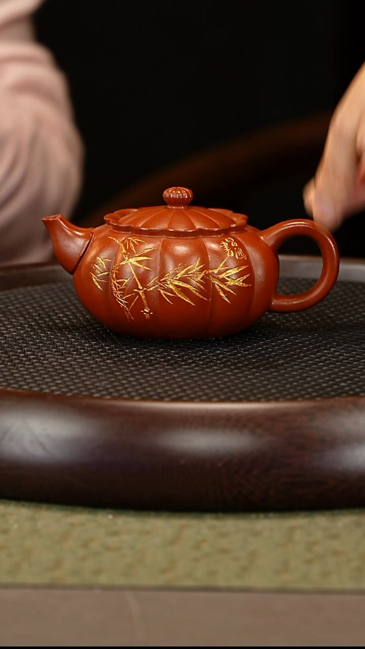 茶壶紫砂51 李霓 大红袍 菊瓣230c