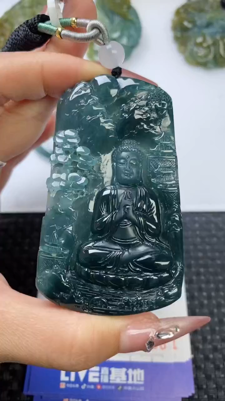 【闪购商品】翡翠颈饰未镶嵌1111111111111111