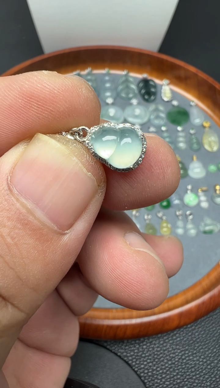 颈饰银S925镶嵌翡翠（10号）纯天然A货缅甸翡翠 葫芦小滴溜