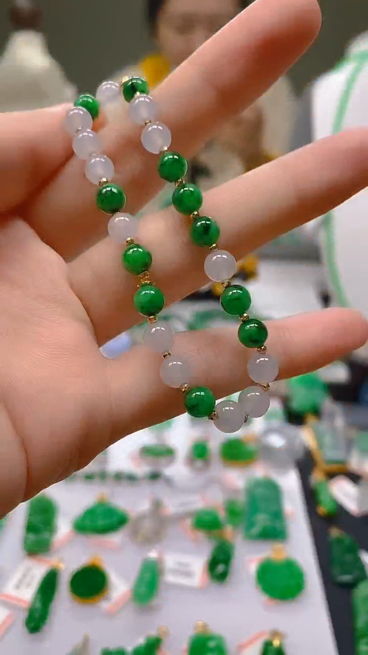 【闪购商品】翡翠颈饰未镶嵌 新号开播，全场乱卖