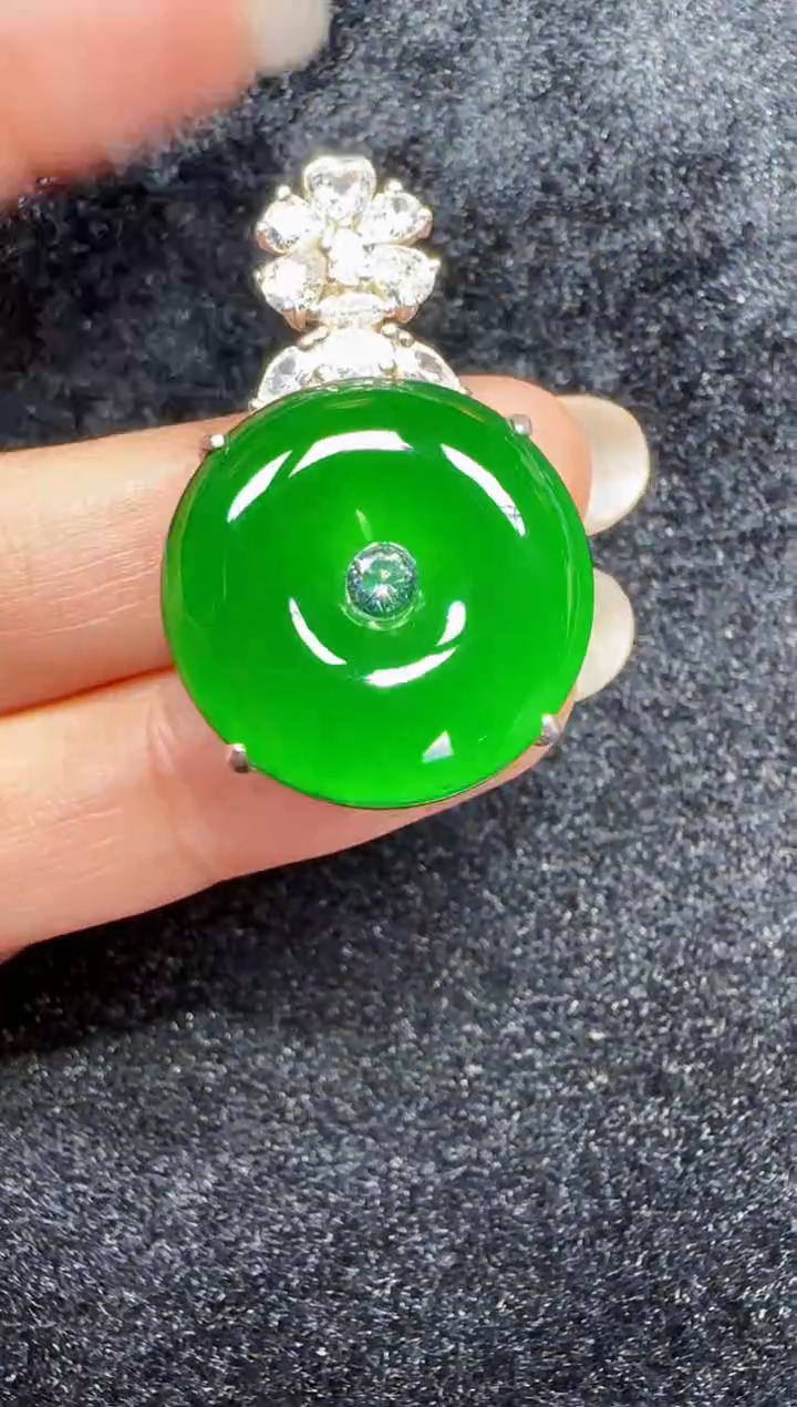 未镶嵌定制翡翠翡翠吊坠83