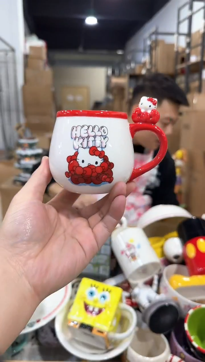 瓷片kt猫大肚公仔杯