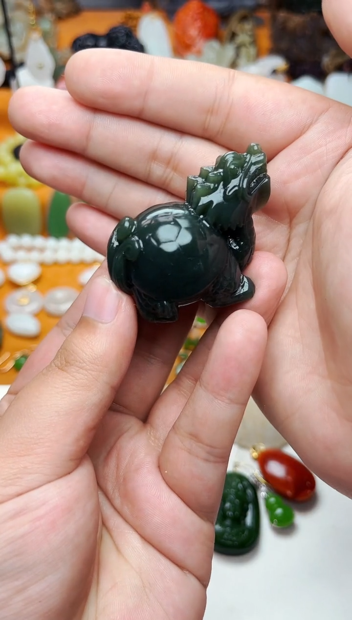 【闪购商品】和田玉摆件未镶嵌龙龟01