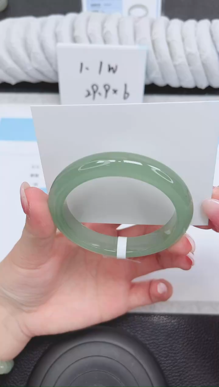 未镶嵌手镯石英质玉96-58