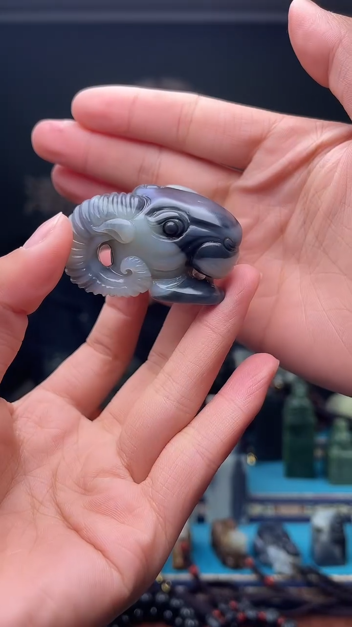 未镶嵌和田玉挂件1