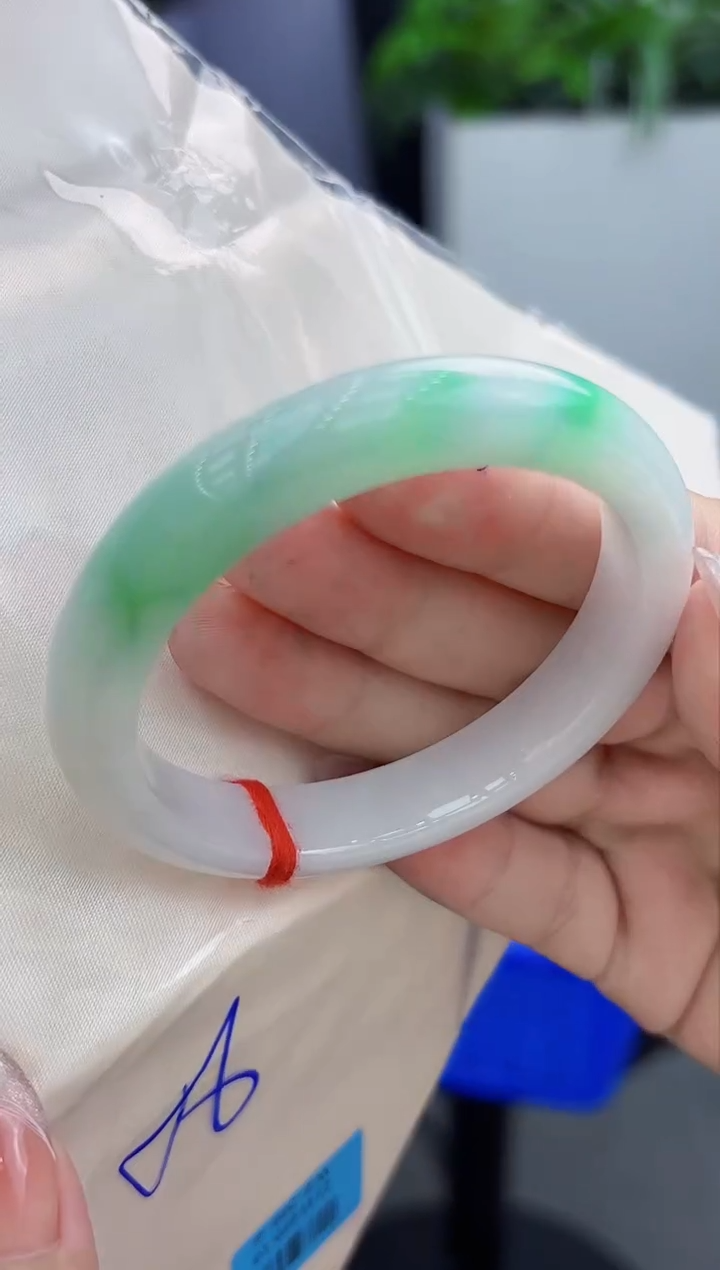 【闪购商品】翡翠手镯未镶嵌翡翠手镯