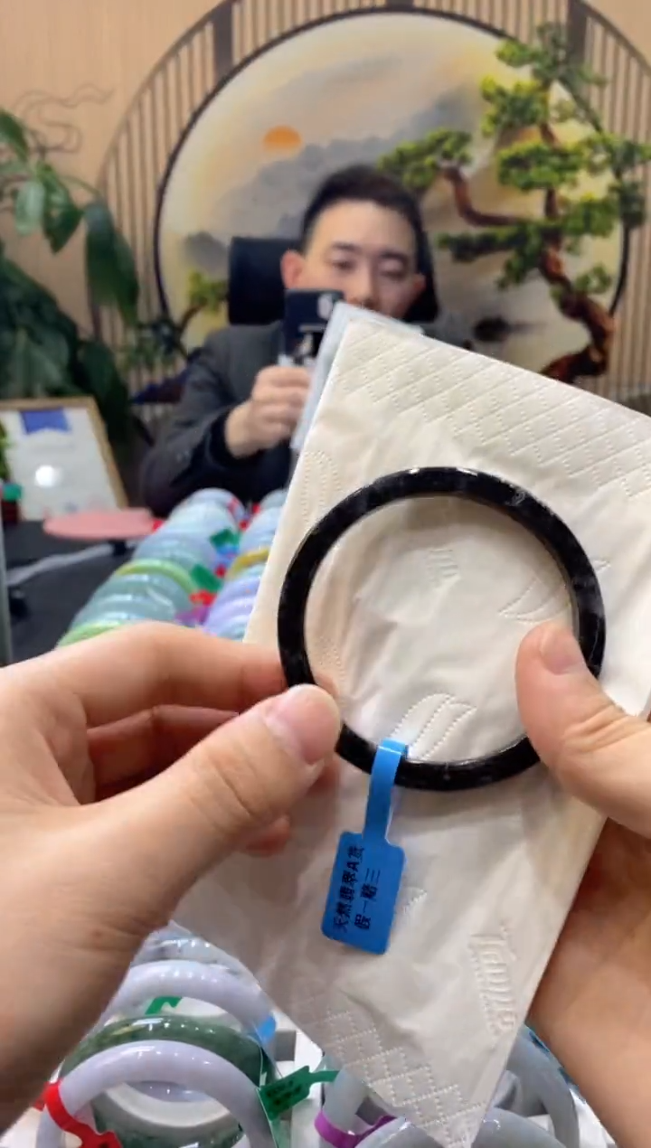 【闪购商品】翡翠手镯未镶嵌000010505