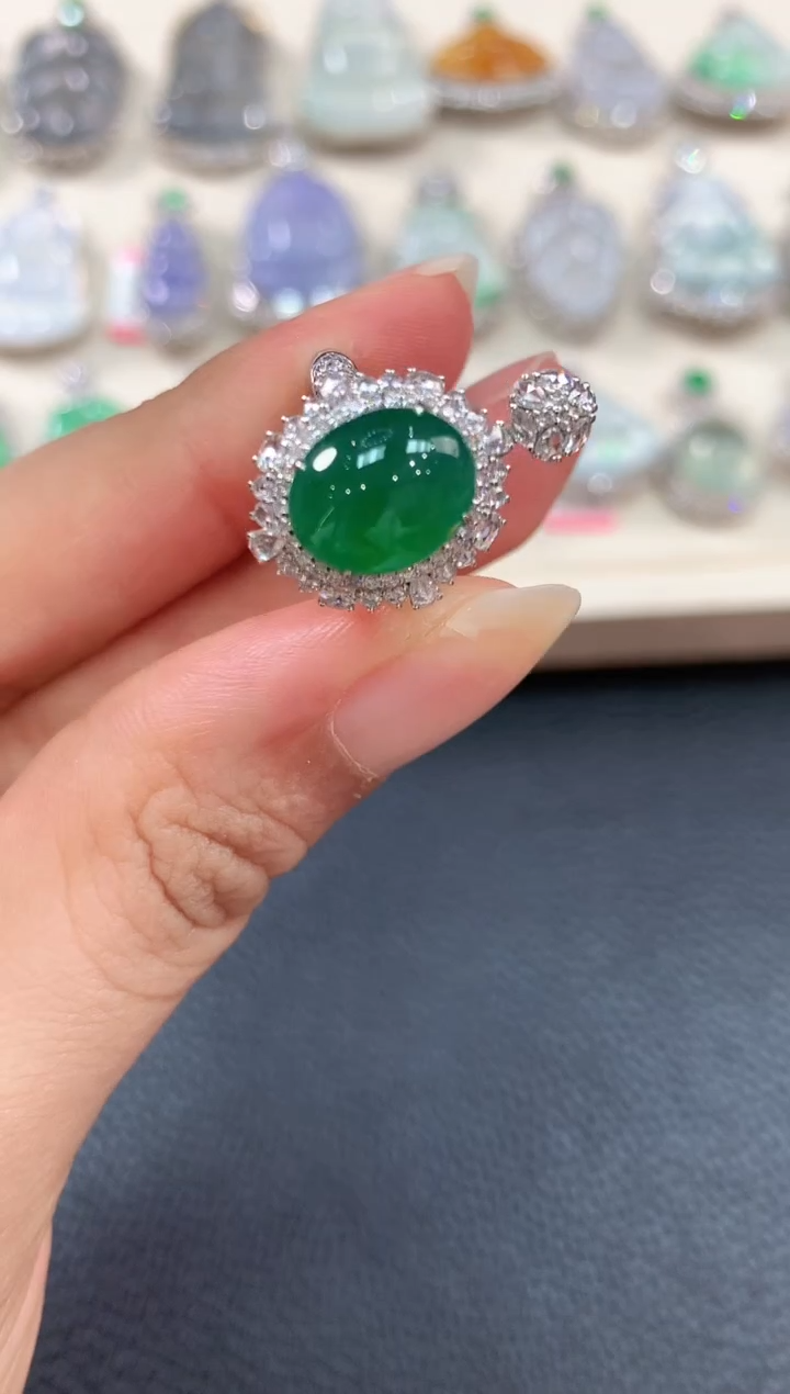 【闪购商品】翡翠戒指18K金镶嵌b180       