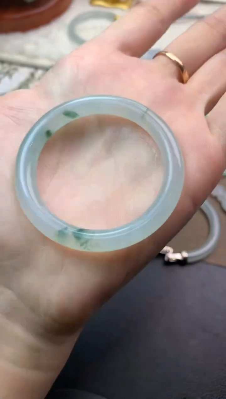 未镶嵌定制翡翠毛货