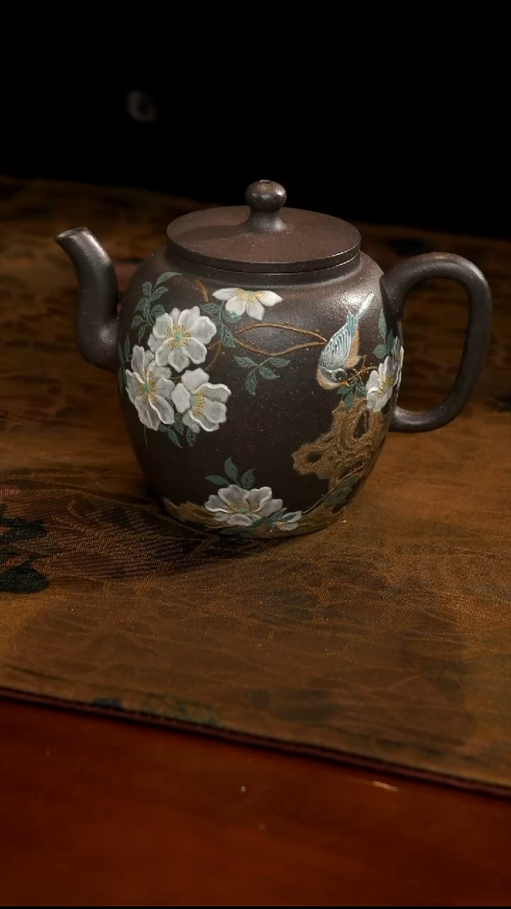 茶壶紫砂加金天青太湖石花鸟壶 商品价格  ¥999