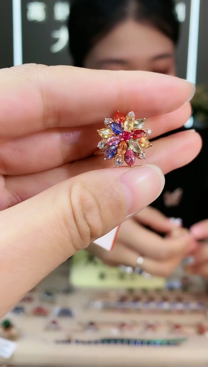 【闪购商品】彩色蓝宝石手饰银S925镶嵌手饰