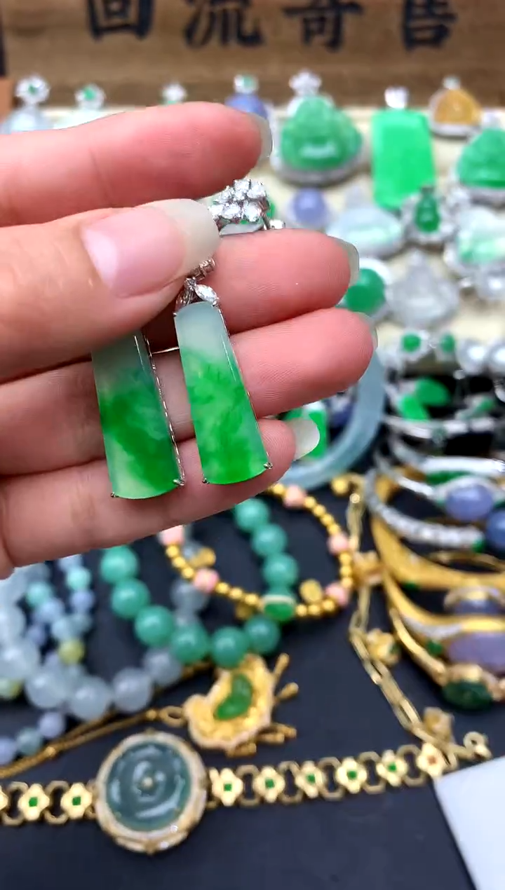 【闪购商品】翡翠耳饰18K金镶嵌237-中国好珍宝