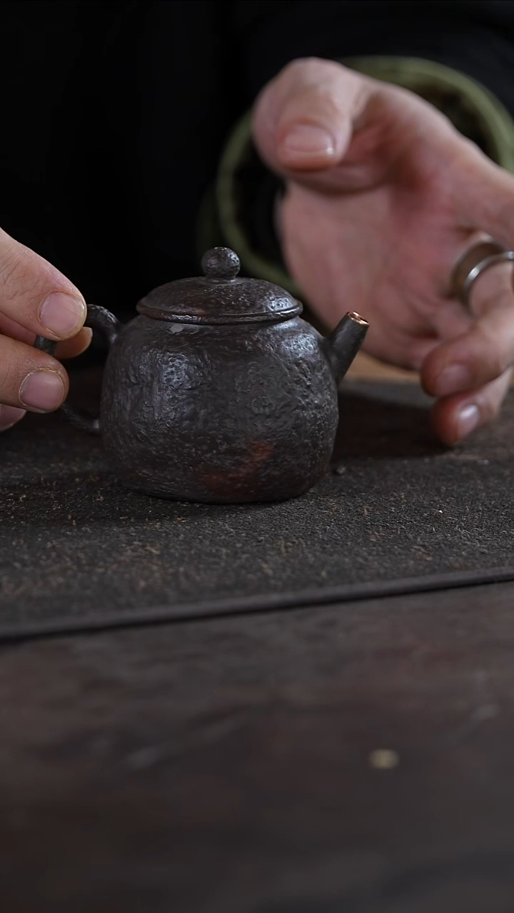 71号      紫砂壶