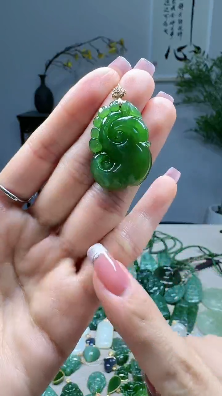 吊坠(不含链)18K金镶嵌和田玉1