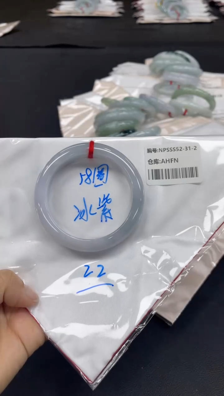 未镶嵌手镯翡翠翡翠手镯