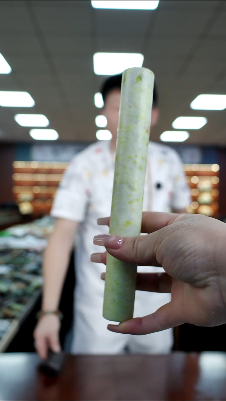 未镶嵌蛇纹石玉擀面杖多样是发货随机发一