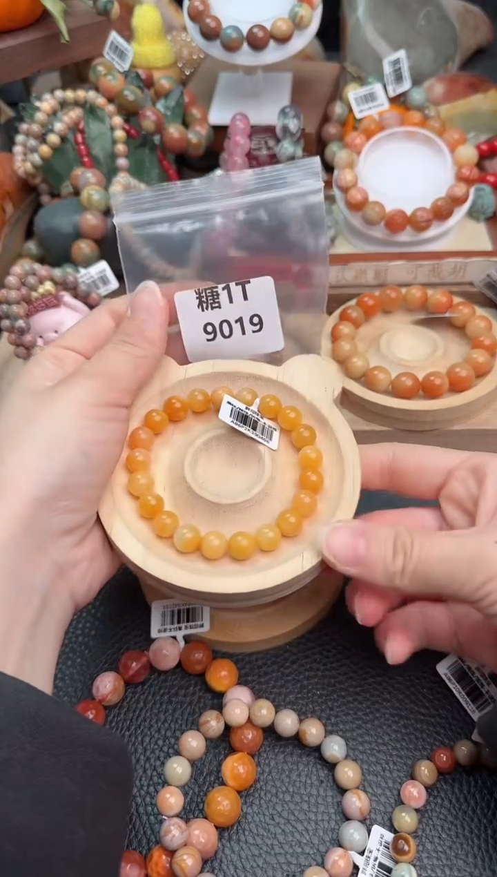 【闪购商品】石英质玉手链未镶嵌1T9019