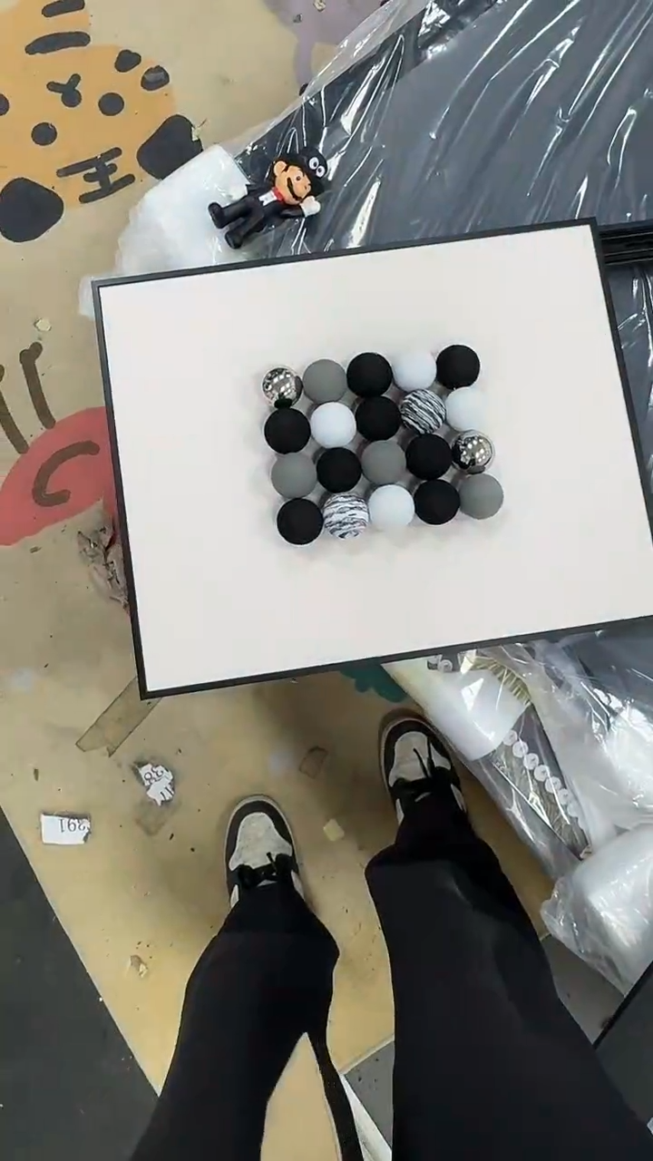 记****刻仓库清仓画   默认瑕疵