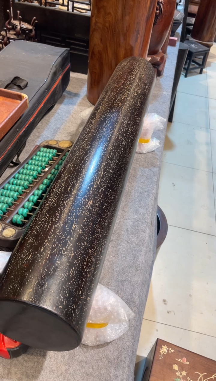 木田****胶珍藏老货...紫檀...横财摆件