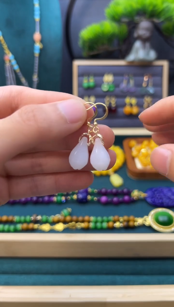 【闪购商品】和田玉耳饰14K金镶嵌E169        