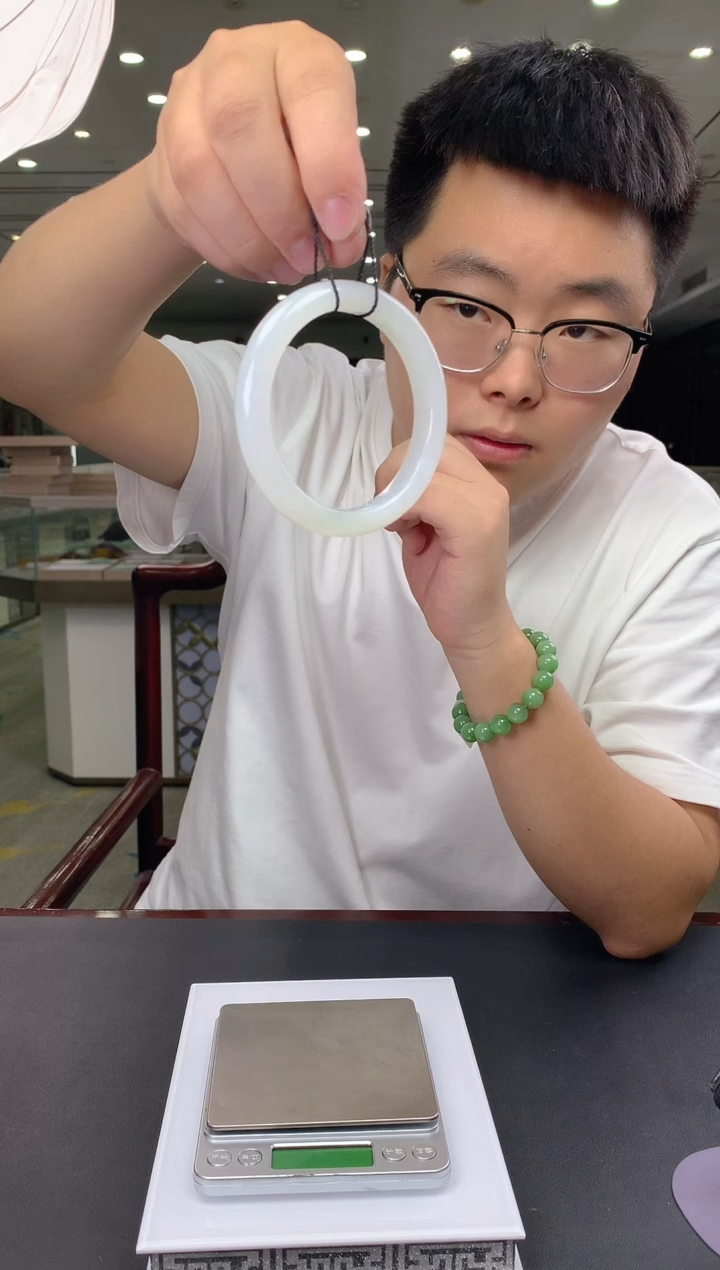 定制和田玉天然和田玉（拍一发一)