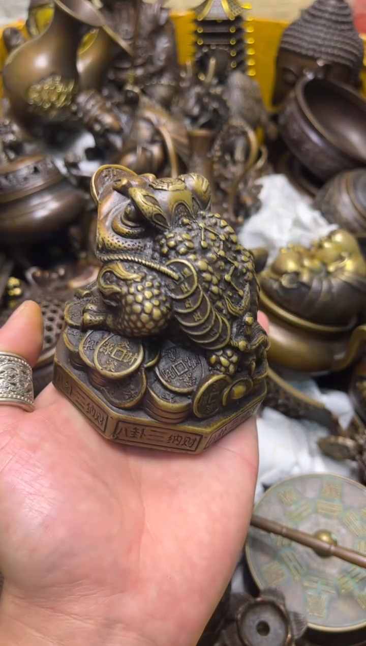 精美铜器，点击下单