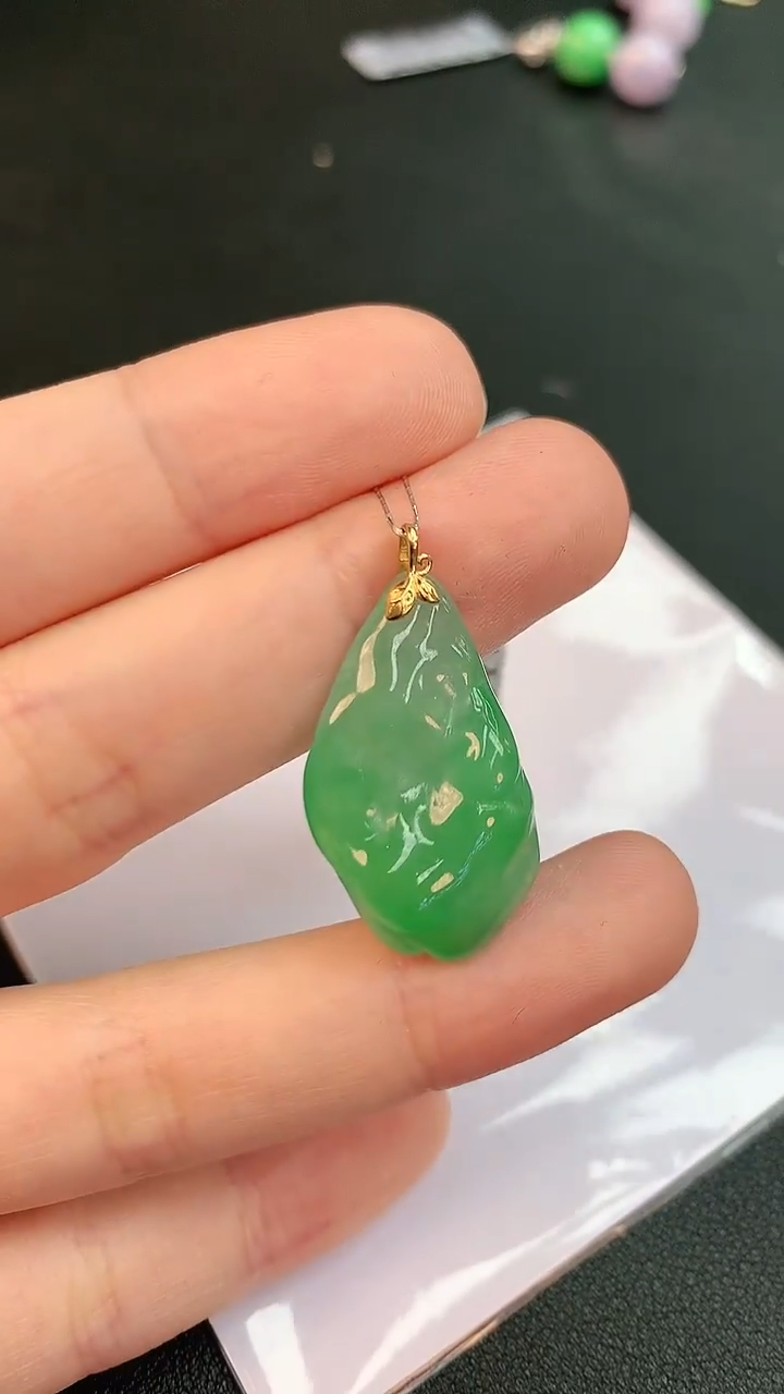 【闪购商品】翡翠颈饰18K金镶嵌赠礼盒证书 敏