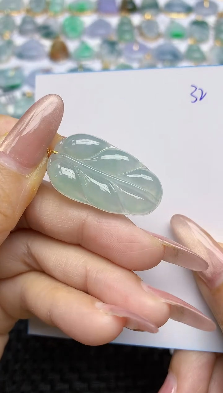 【闪购商品】翡翠颈饰18K金镶嵌天然A货翡翠 32