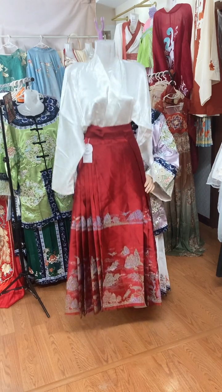 孤品汉服 高品质特价 偶有微瑕 NO退NO换 介意勿拍