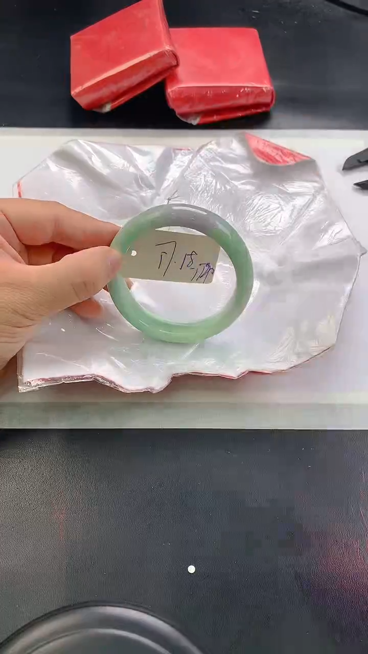 未镶嵌手镯翡翠120