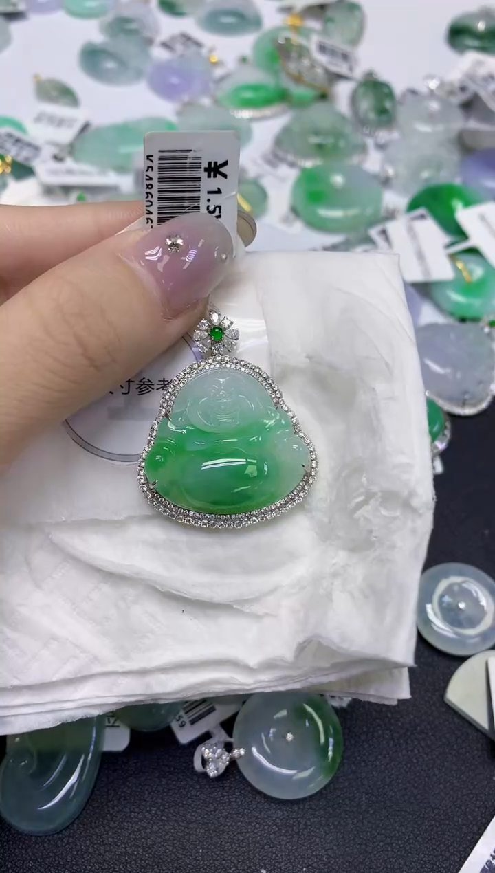 颈饰18K金镶嵌翡翠天然缅甸翡翠A货百元以上9元证书费自理