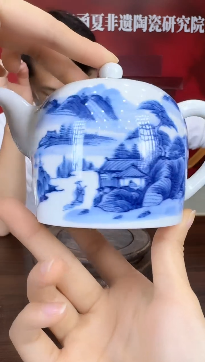 瓷011函夏非遗青花山水茶壶