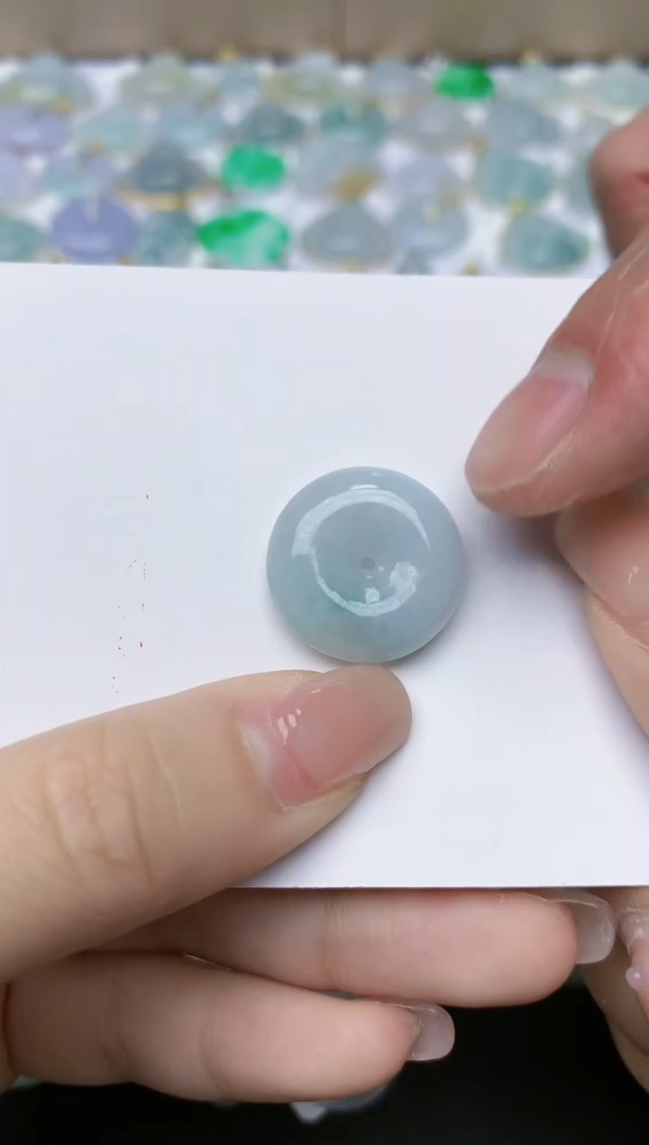 翡翠未镶嵌颈饰天然缅甸A货翡翠