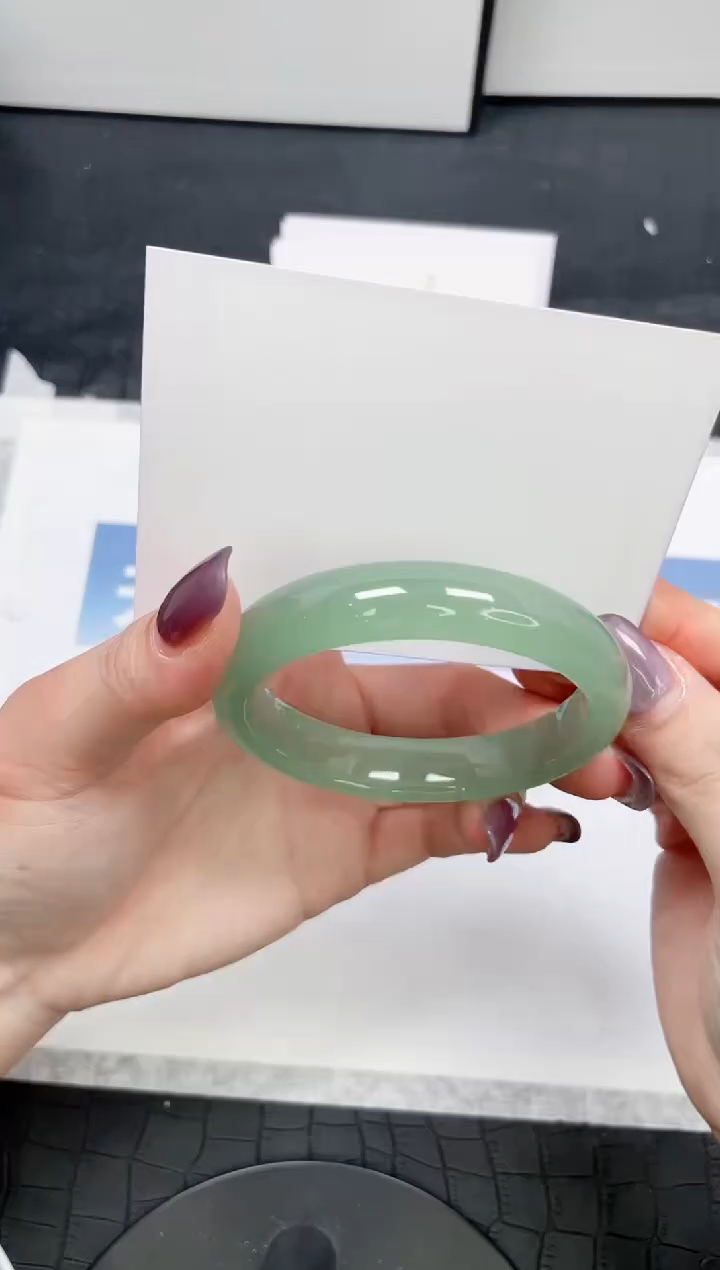 【闪购商品】石英质玉手镯未镶嵌188-56.4