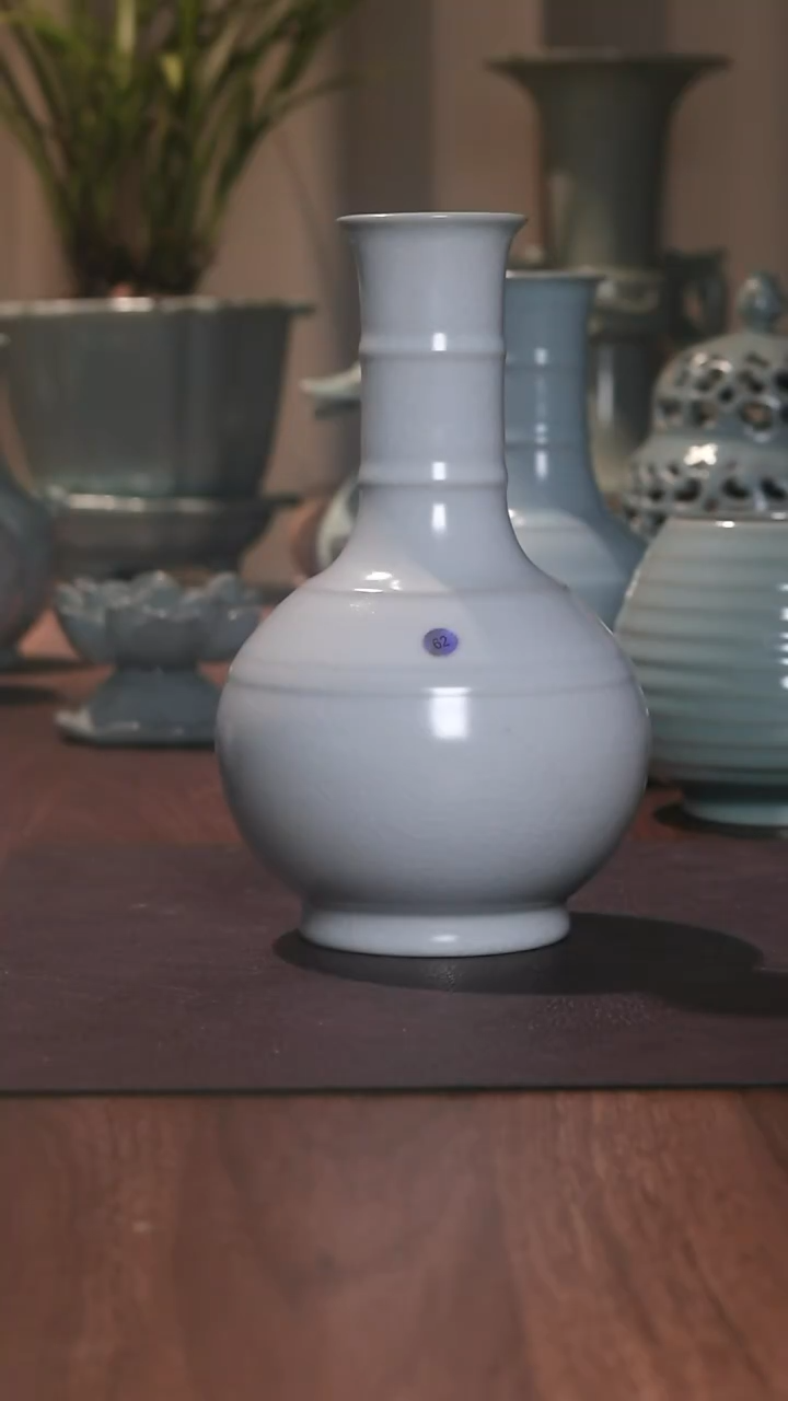 玄纹瓶···········